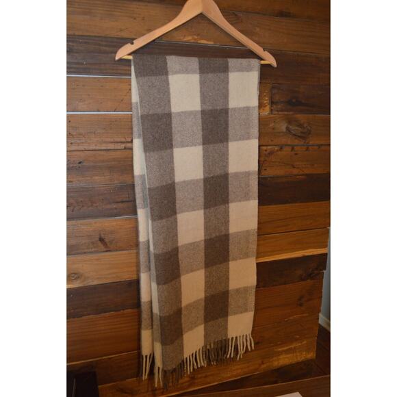 Highland Tweeds of Scotland Scarf Tartan Plaid Wool Wrap Brown Tan 28" x 64" - Picture 4 of 6